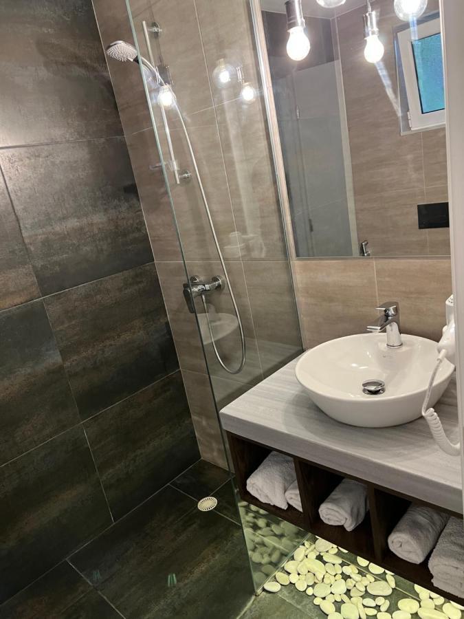 Kanes Bohemian Boutique Hotel Sarandë Eksteriør bilde